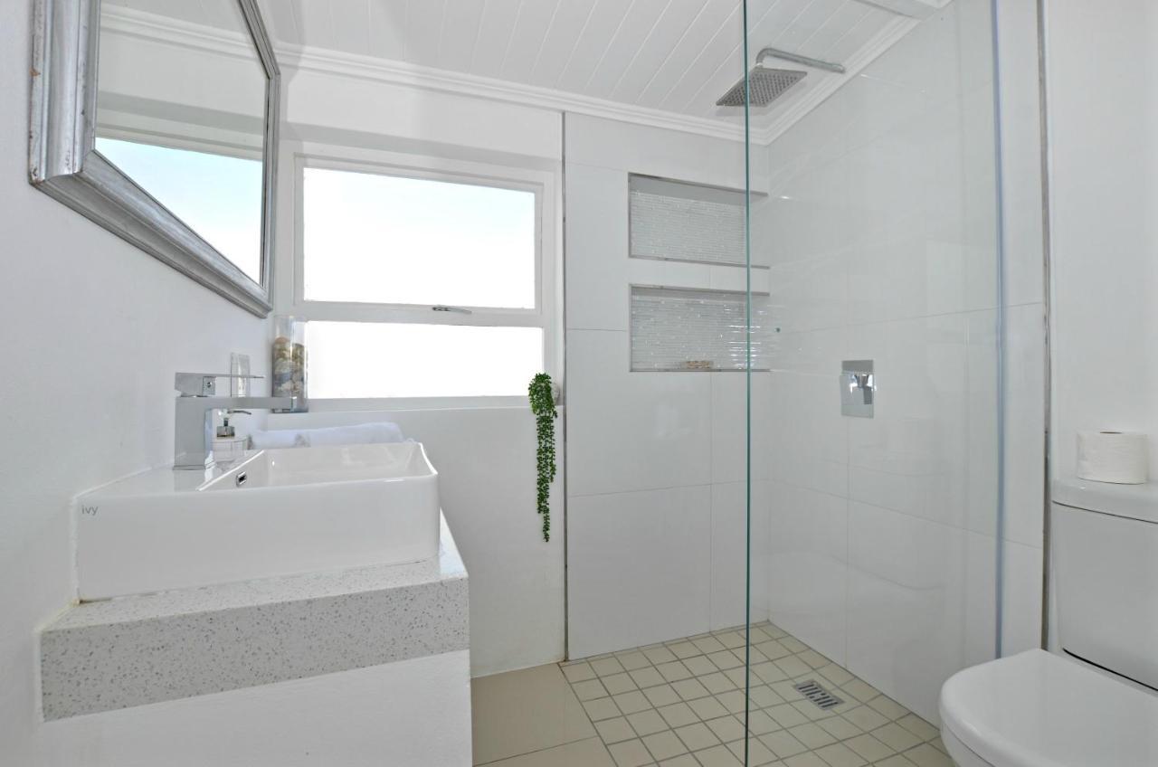White Waves Beach House Блубергстранд Екстериор снимка