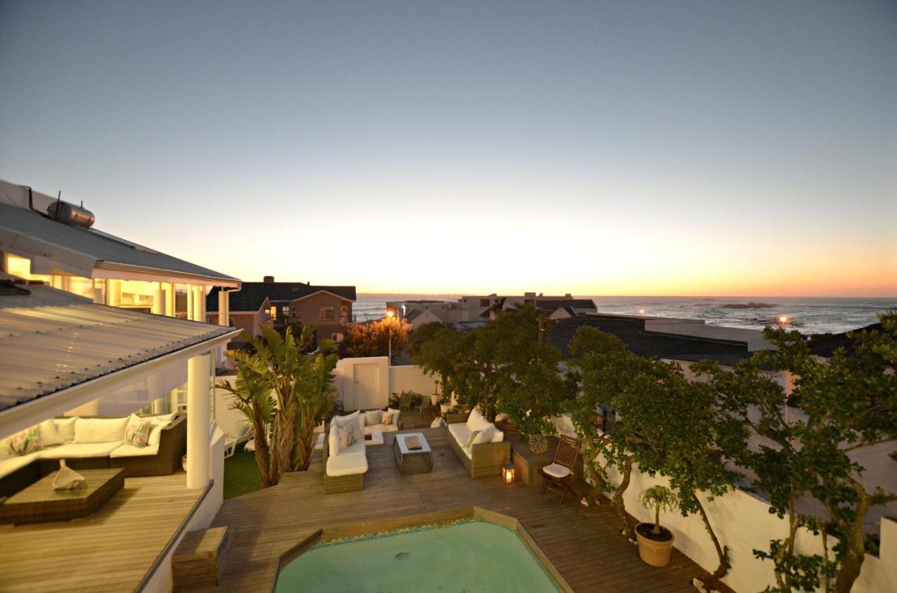 White Waves Beach House Блубергстранд Екстериор снимка