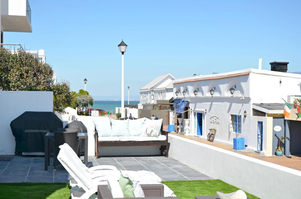 White Waves Beach House Блубергстранд Екстериор снимка